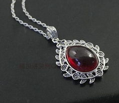 伊泰莲娜丽晶饰品8403款商品 一站式饰品批发解决方案